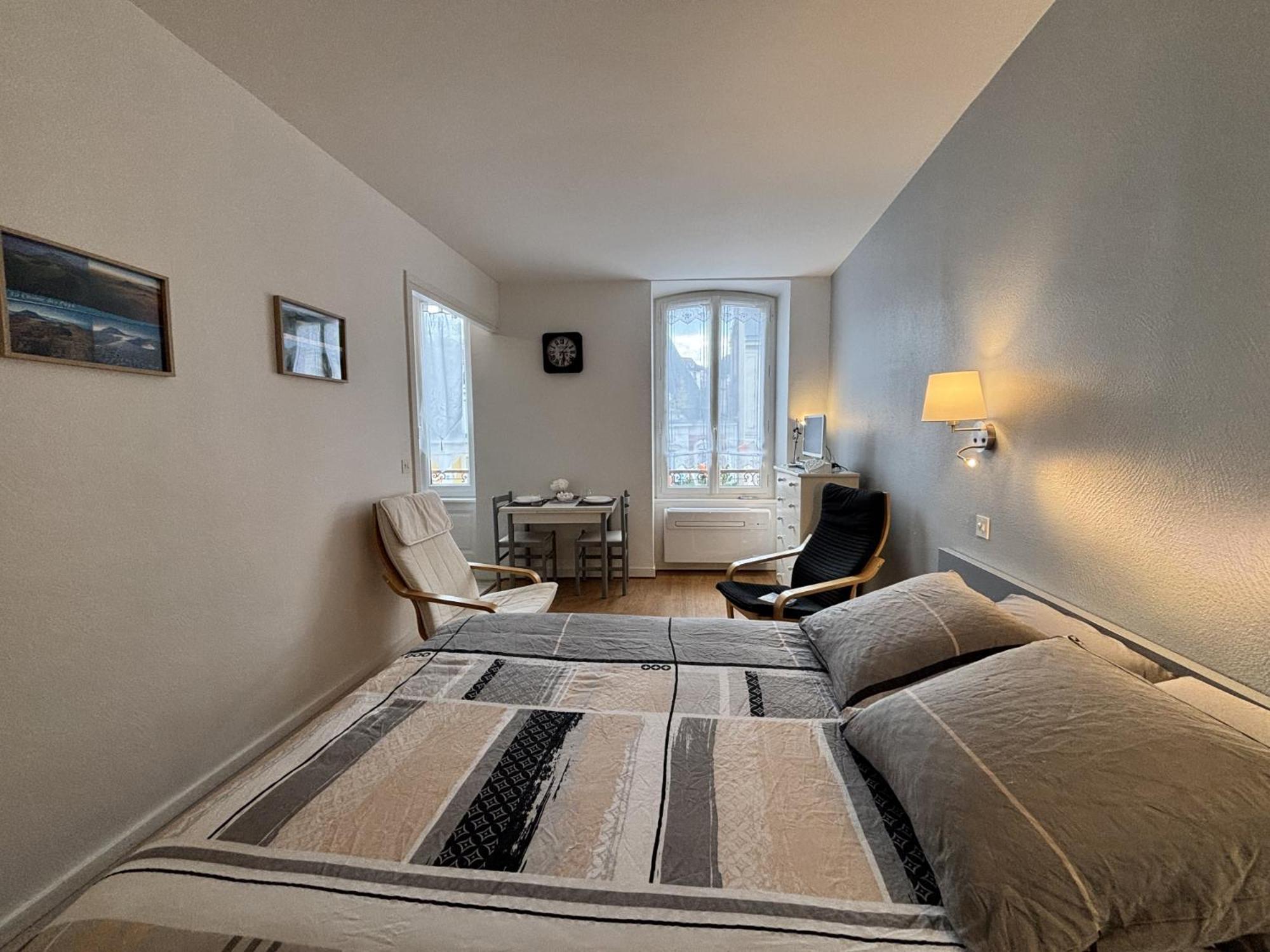 Le Sancy - Studio - 1 Lit - 2 Pers - Clim Chatel-Guyon Exterior photo